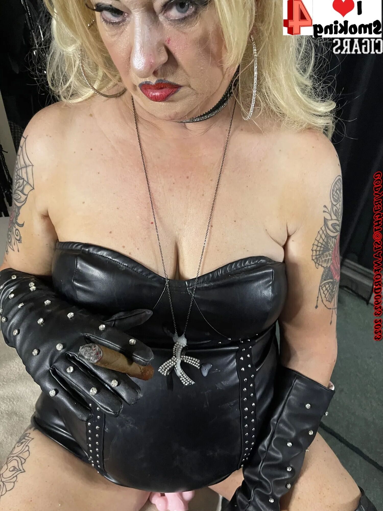I LOVE SMOKING 4 CIGARS - 26 Pics