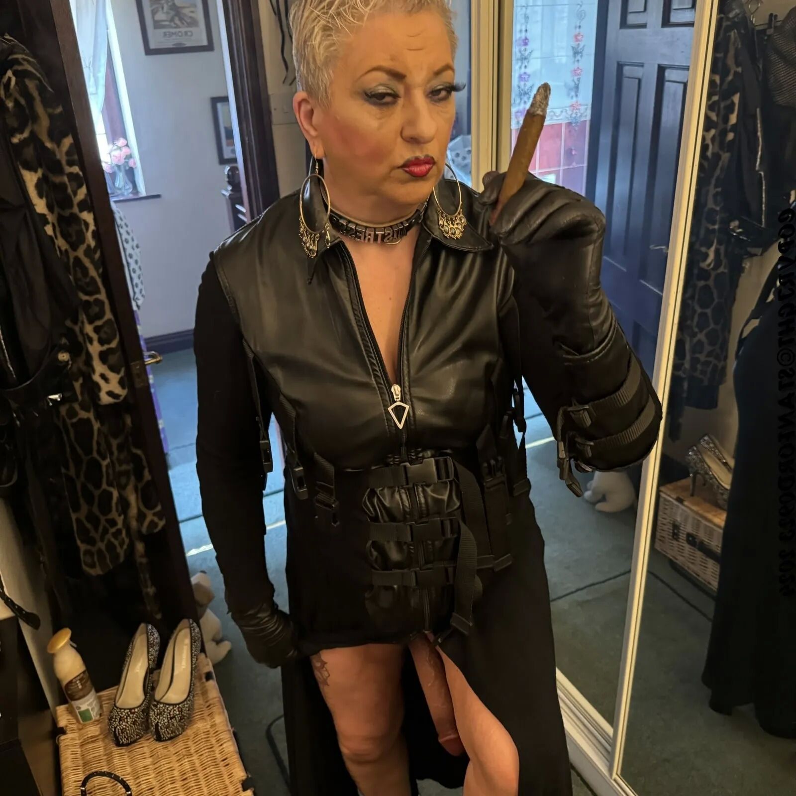 SHIRLEY SMOKING DOMINATION - 141 Pics