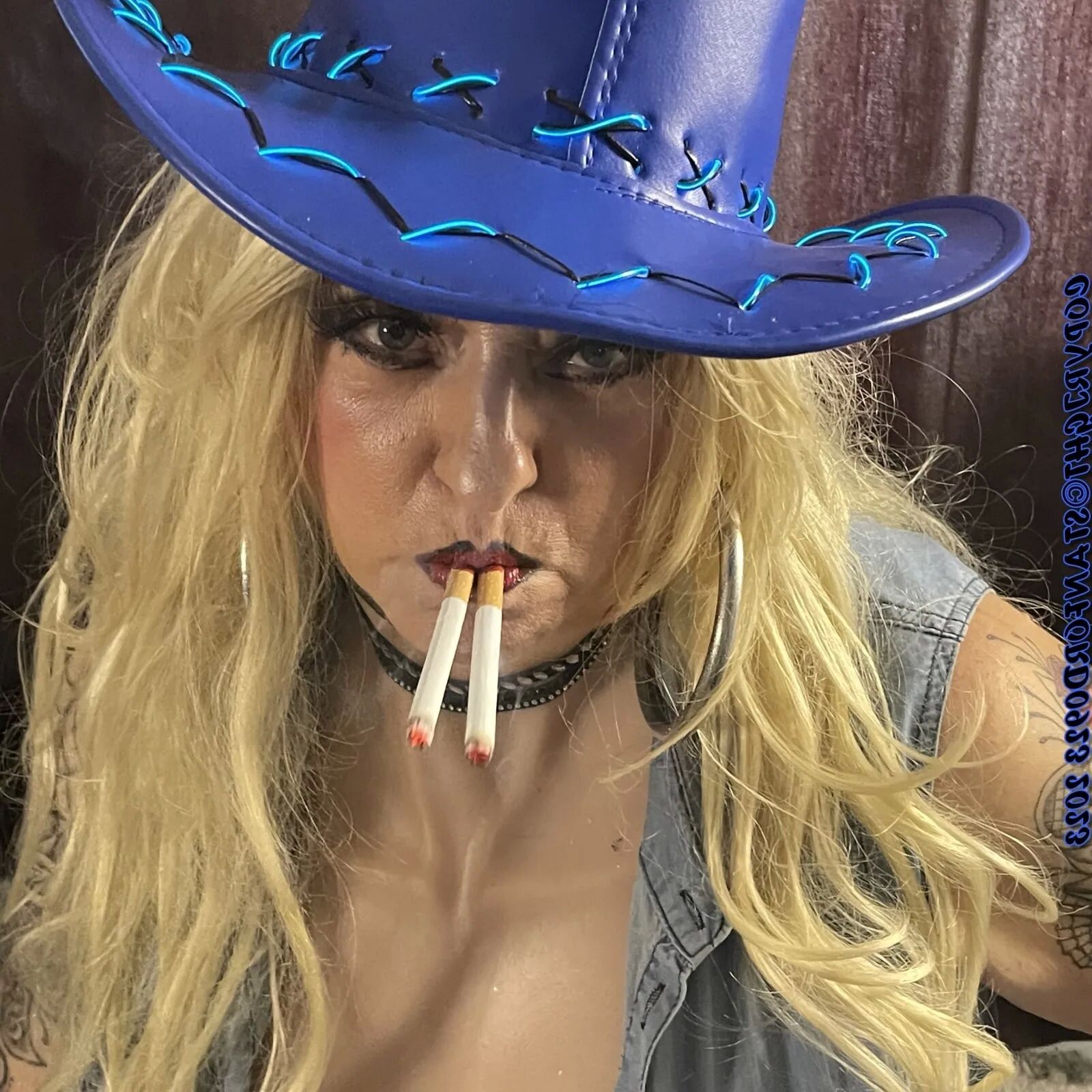 I LOVE BIG FAKE TITS - 199 Pics