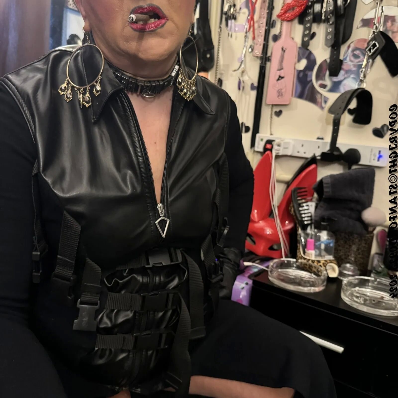SHIRLEY SMOKING DOMINATION - 141 Pics