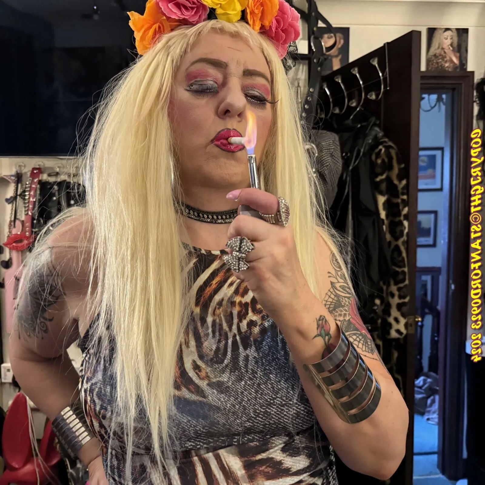 SHIRLEY HIPPY SLUT - 105 Pics