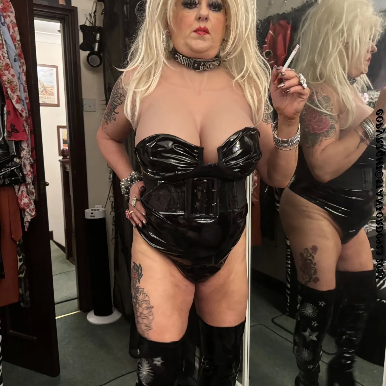 CHAIN SMOKING SHIRLEY - 133 Pics