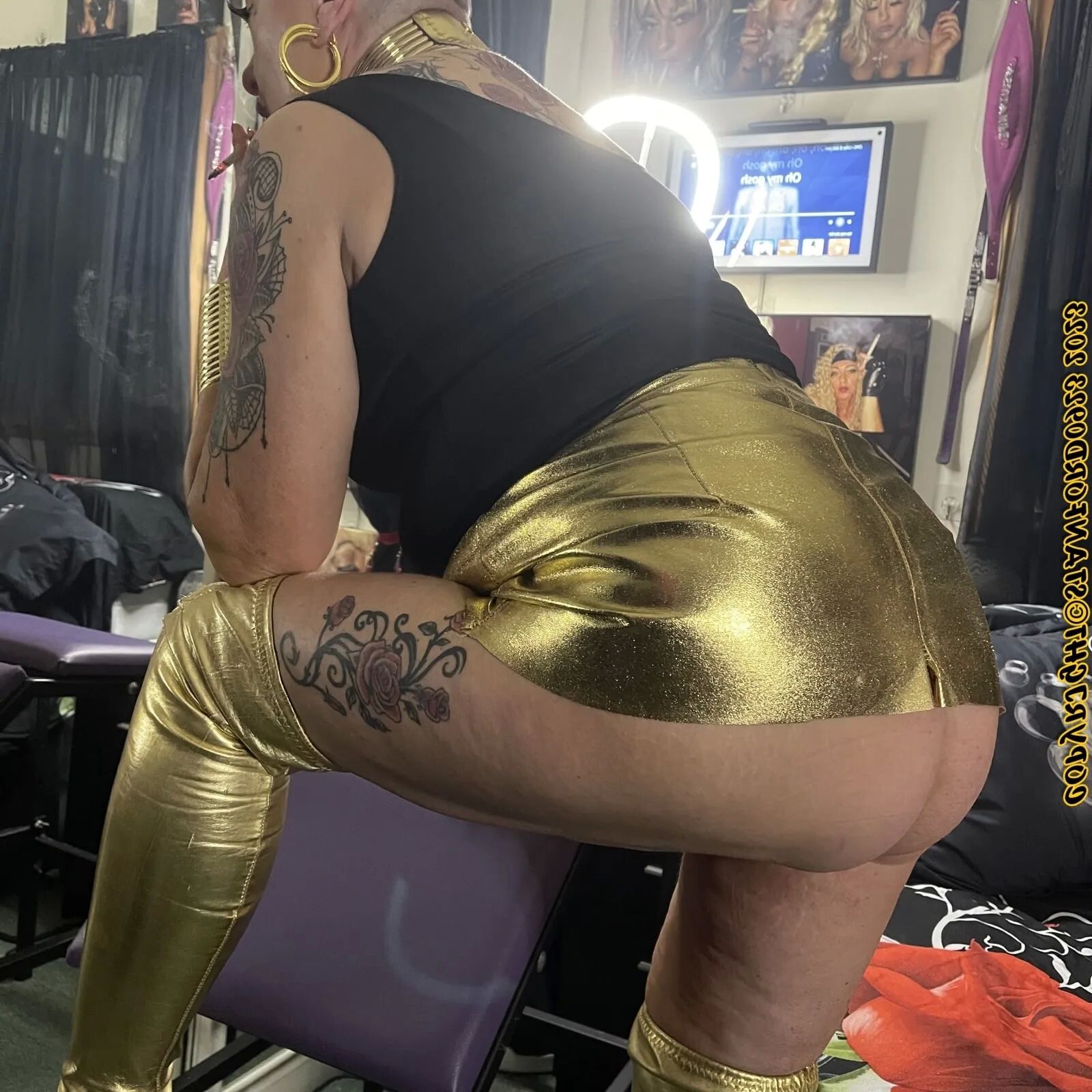 BAD AUNTIE SHIRLEY - 148 Pics