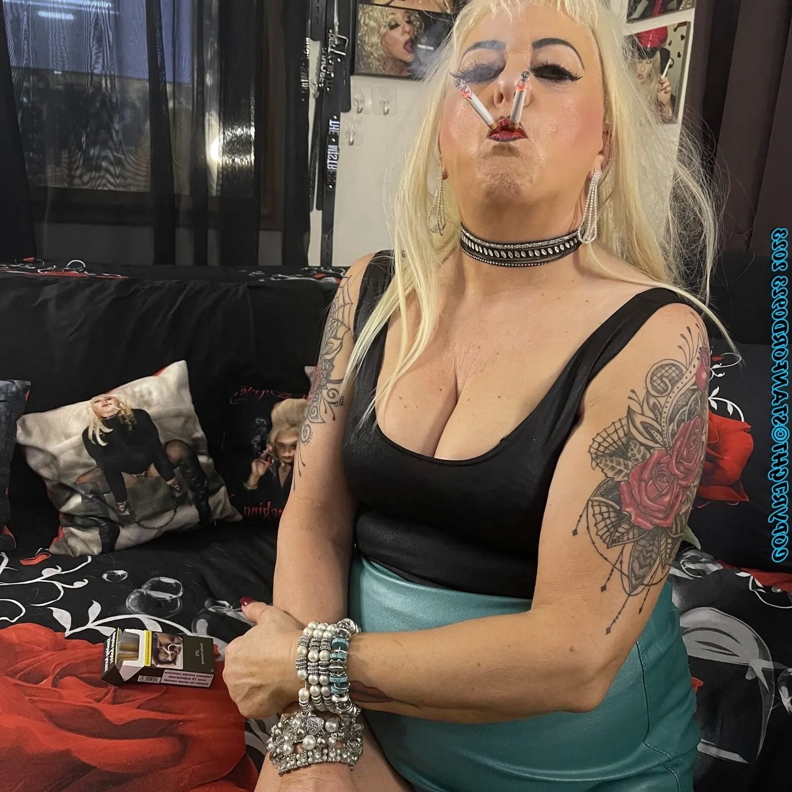 AUNTIE SHIRLEY SMOKING DIRTY - 161 Pics
