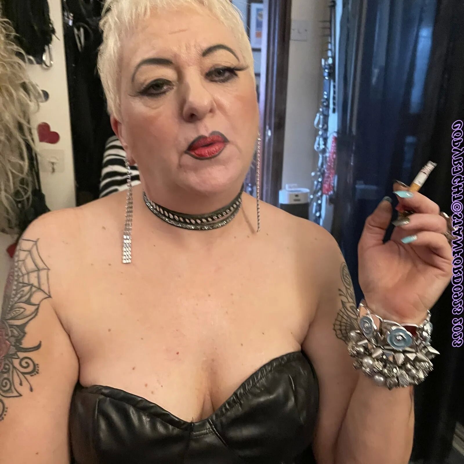 STEP MOM SHIRLEY CRAVES YOUNG COCK - 115 Pics