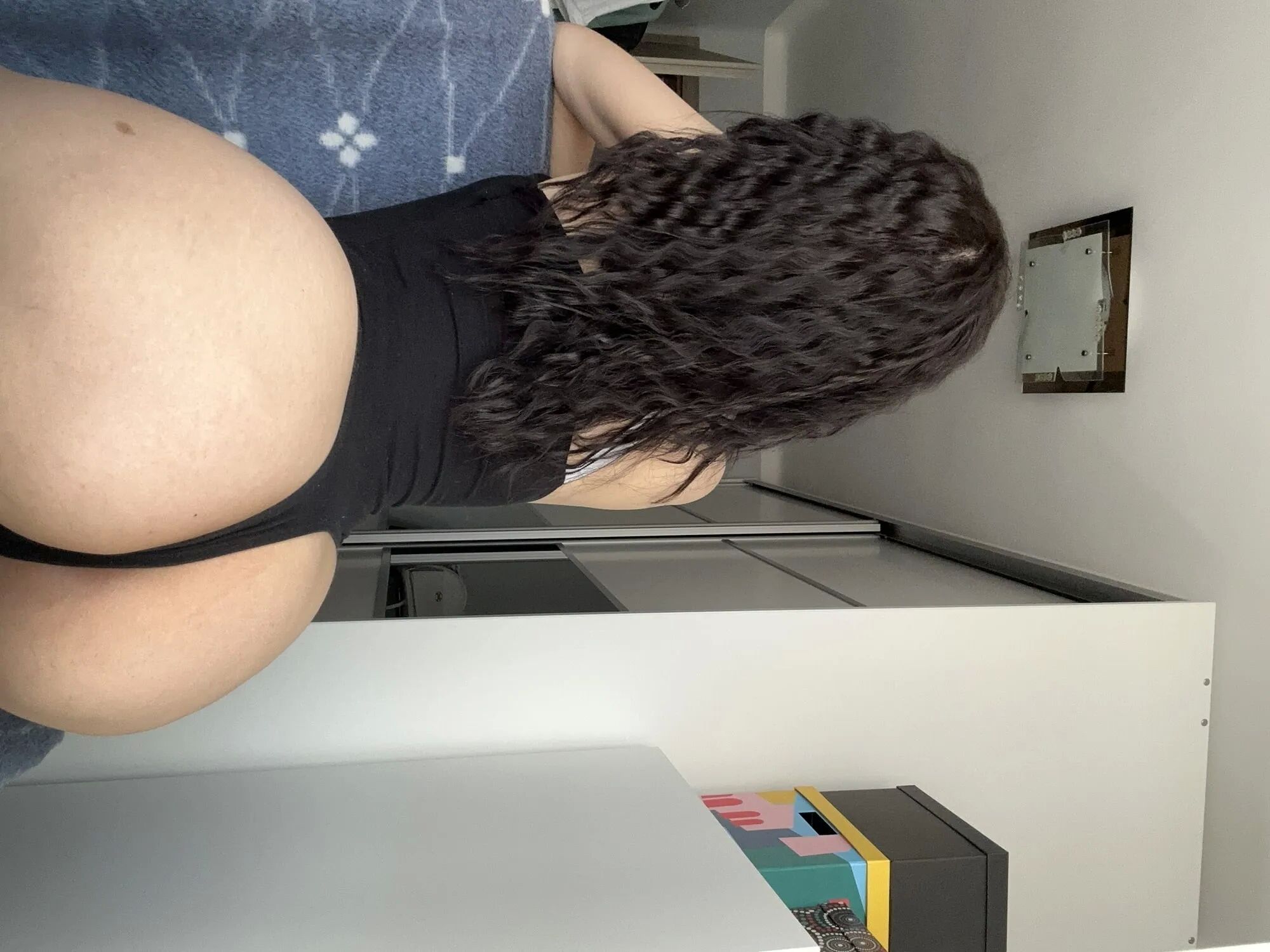 Sexy Brunette - 19 Pics