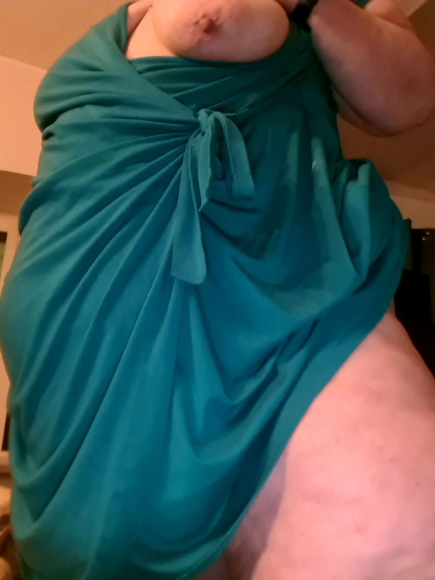 Ssbbw play alone with camera - 7 Pics