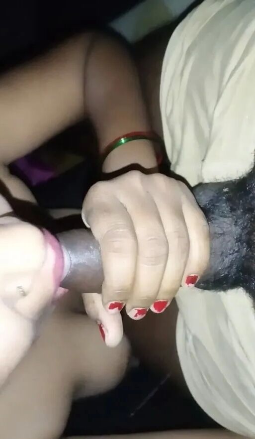 Ankita blowjob with shekhar - 21 Pics
