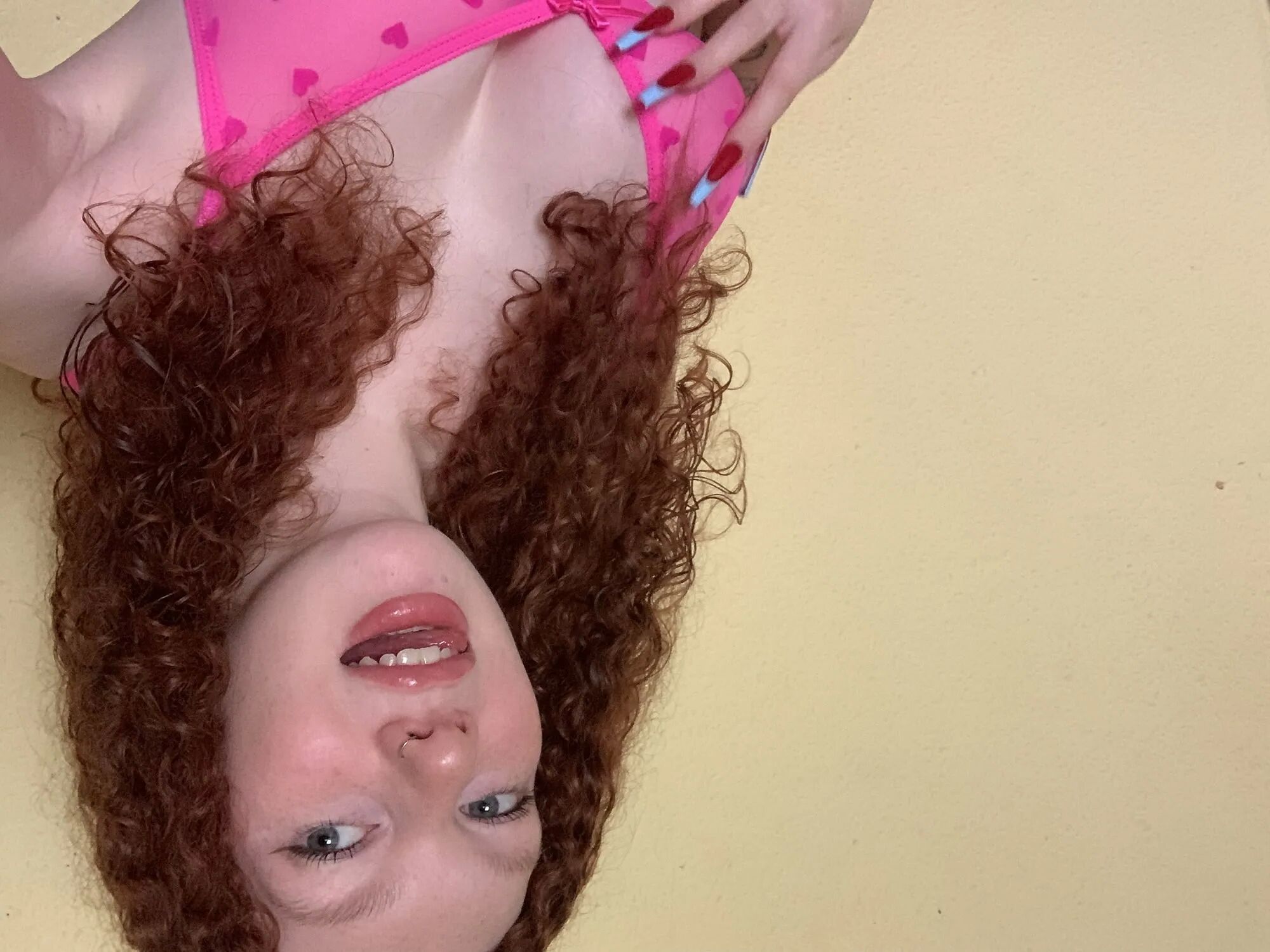 18yo red haired Teen - 23 Pics