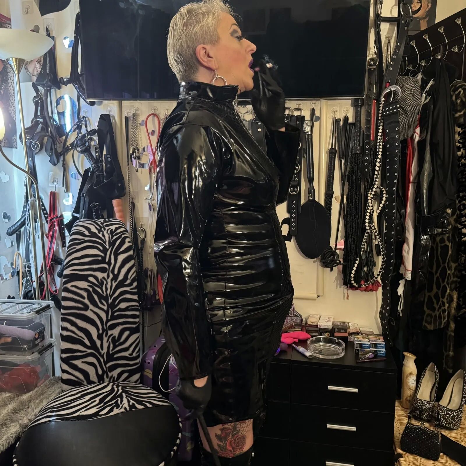 SHIRLEY MISS DOMINATRIX - 87 Pics
