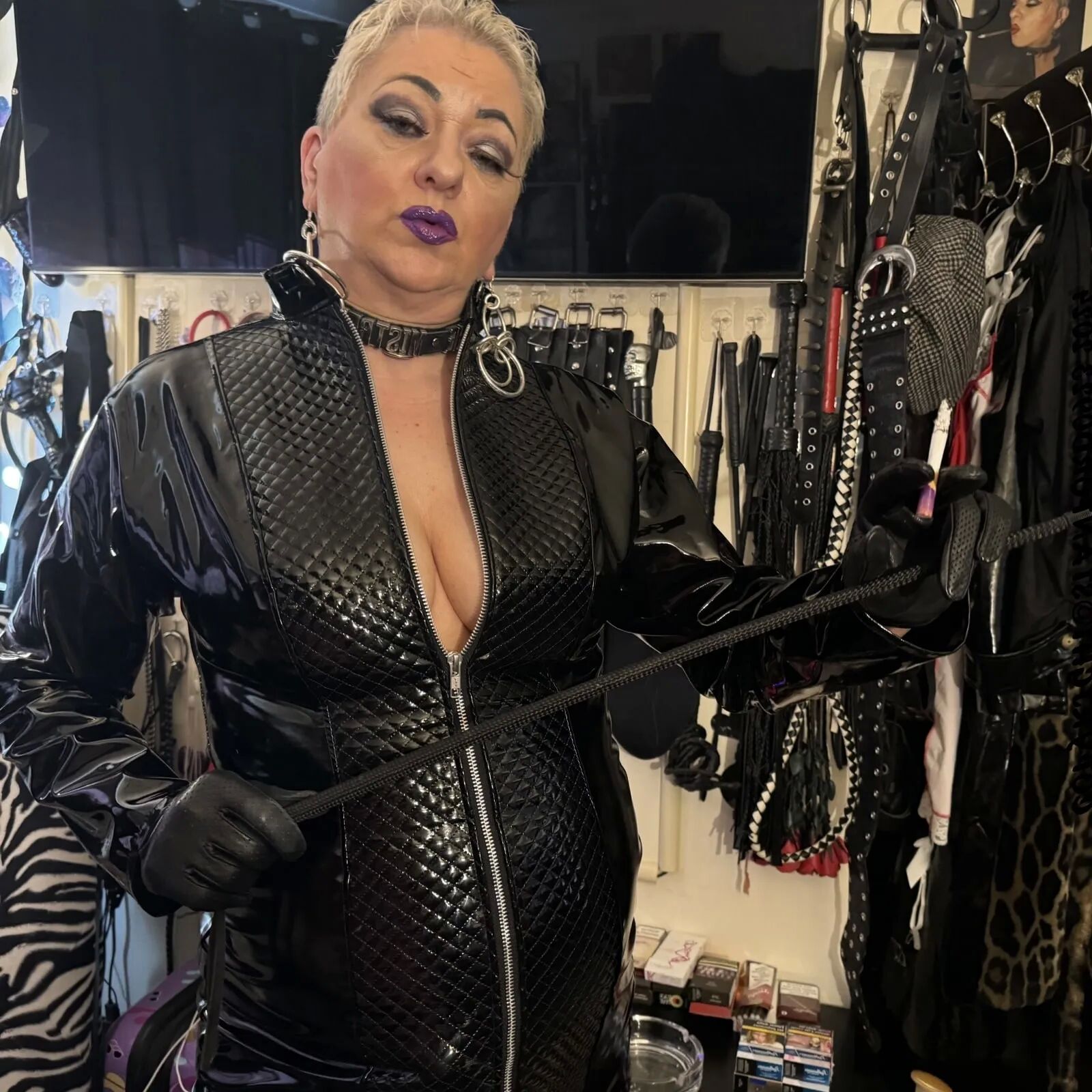 SHIRLEY MISS DOMINATRIX - 87 Pics