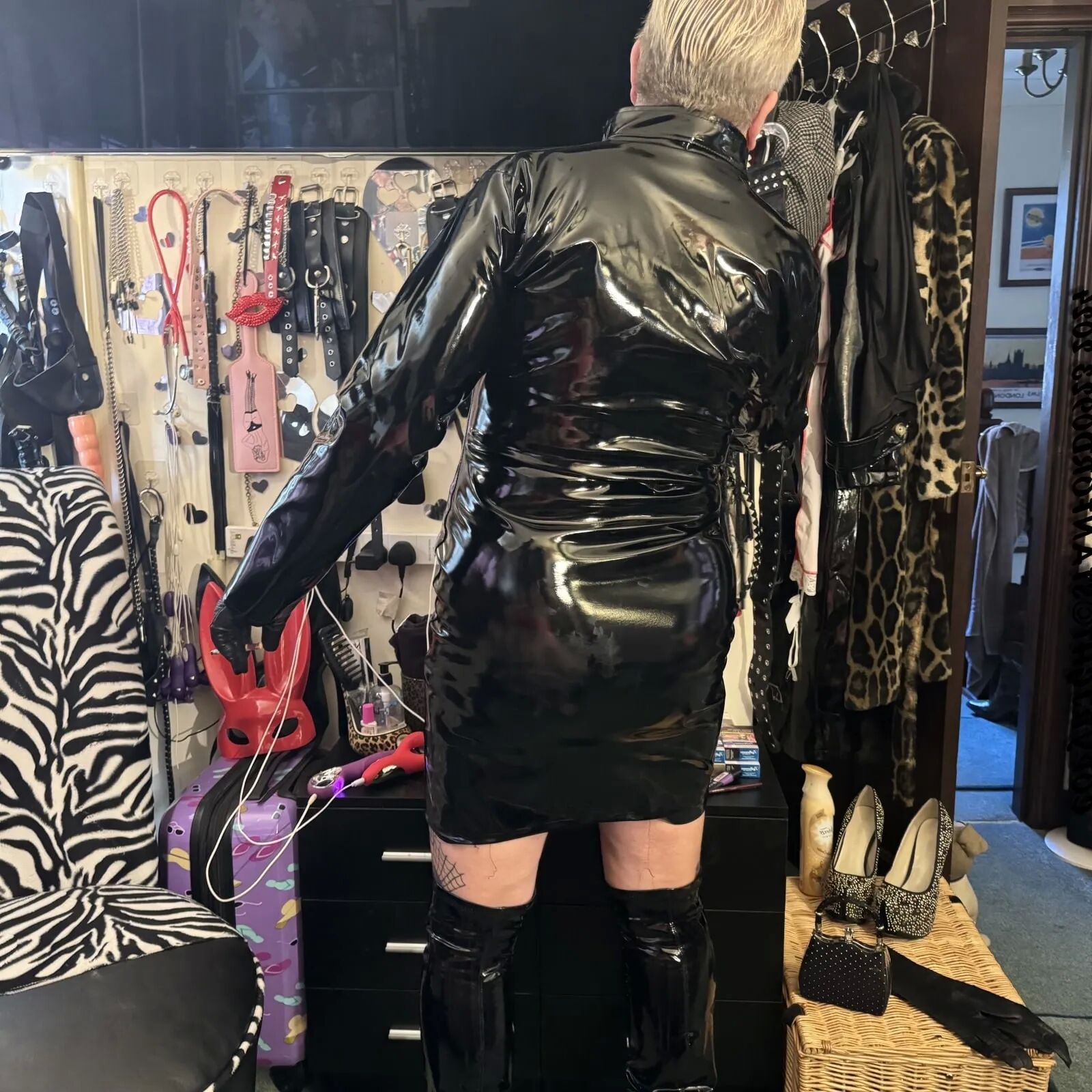 SHIRLEY MISS DOMINATRIX - 87 Pics