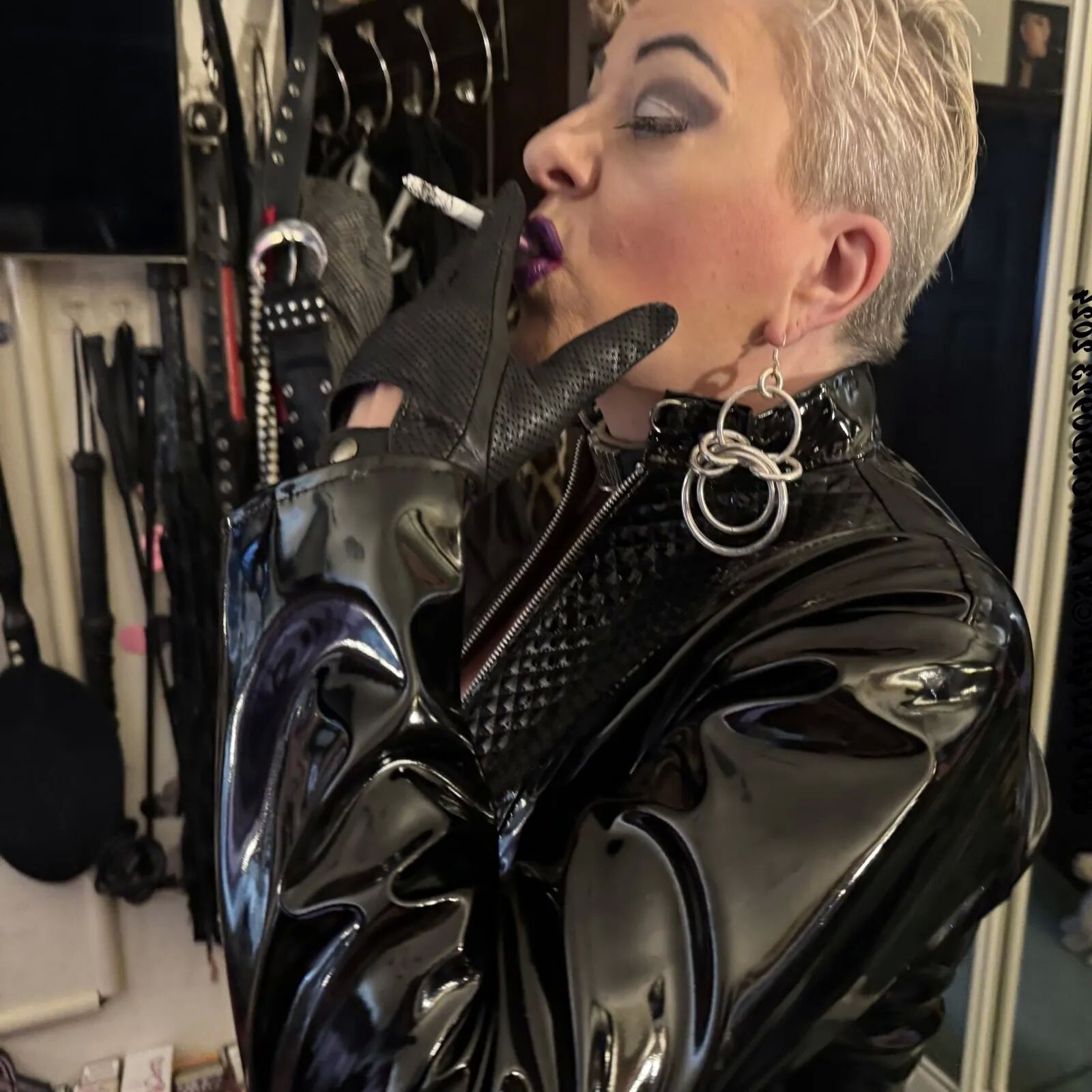 SHIRLEY MISS DOMINATRIX - 87 Pics