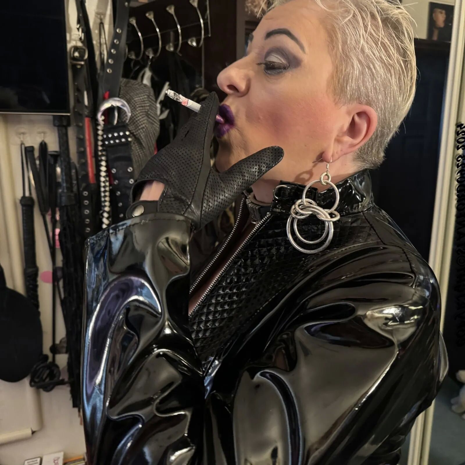 SHIRLEY MISS DOMINATRIX - 87 Pics