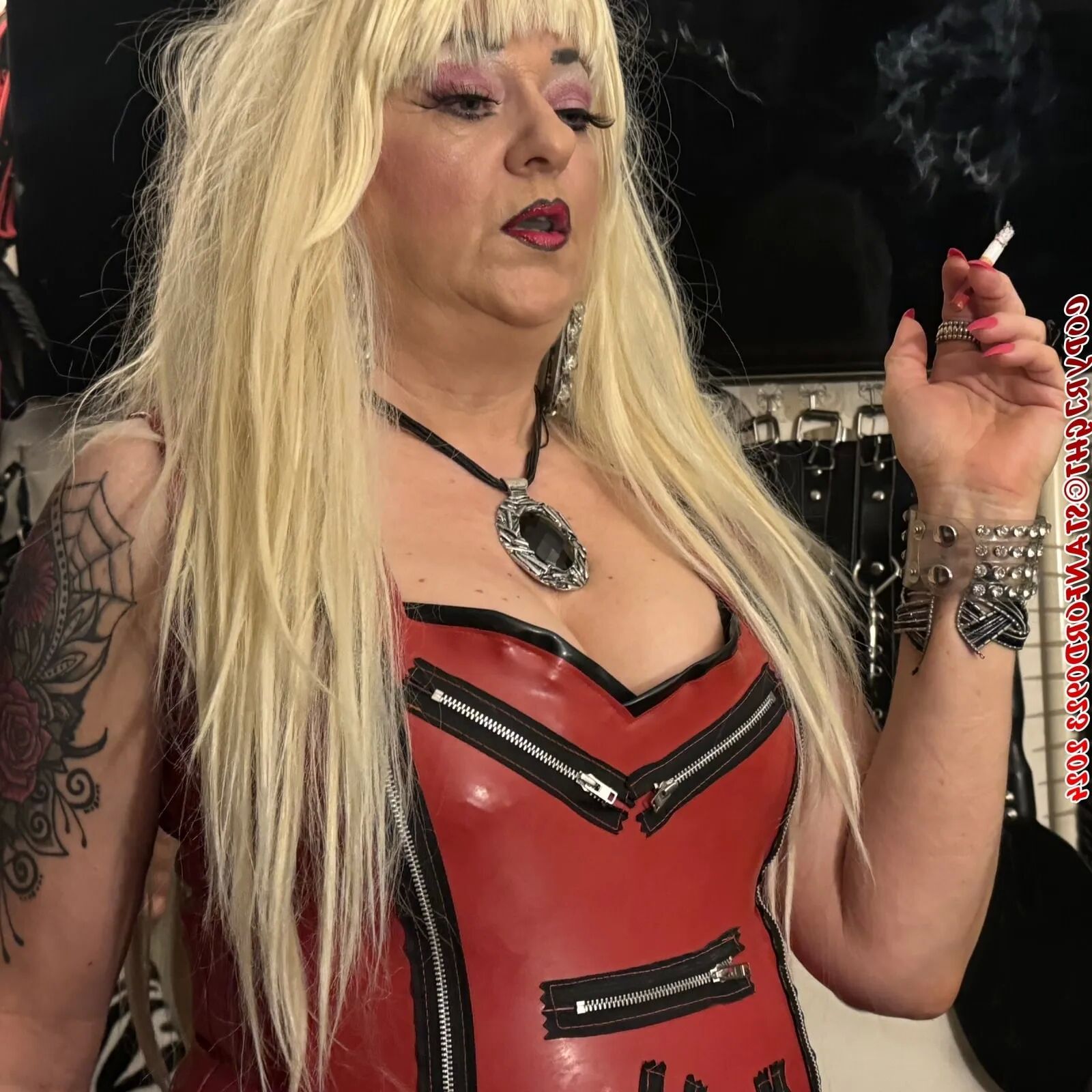 WHORE MOMMY TAKES YOUR COCK - 141 Pics