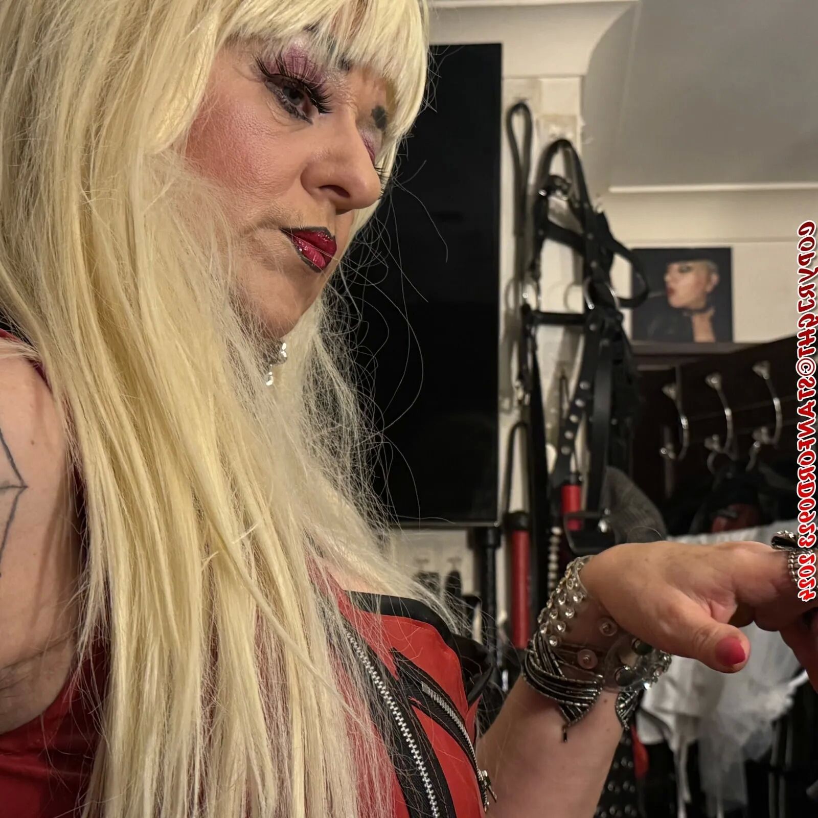 WHORE MOMMY TAKES YOUR COCK - 141 Pics
