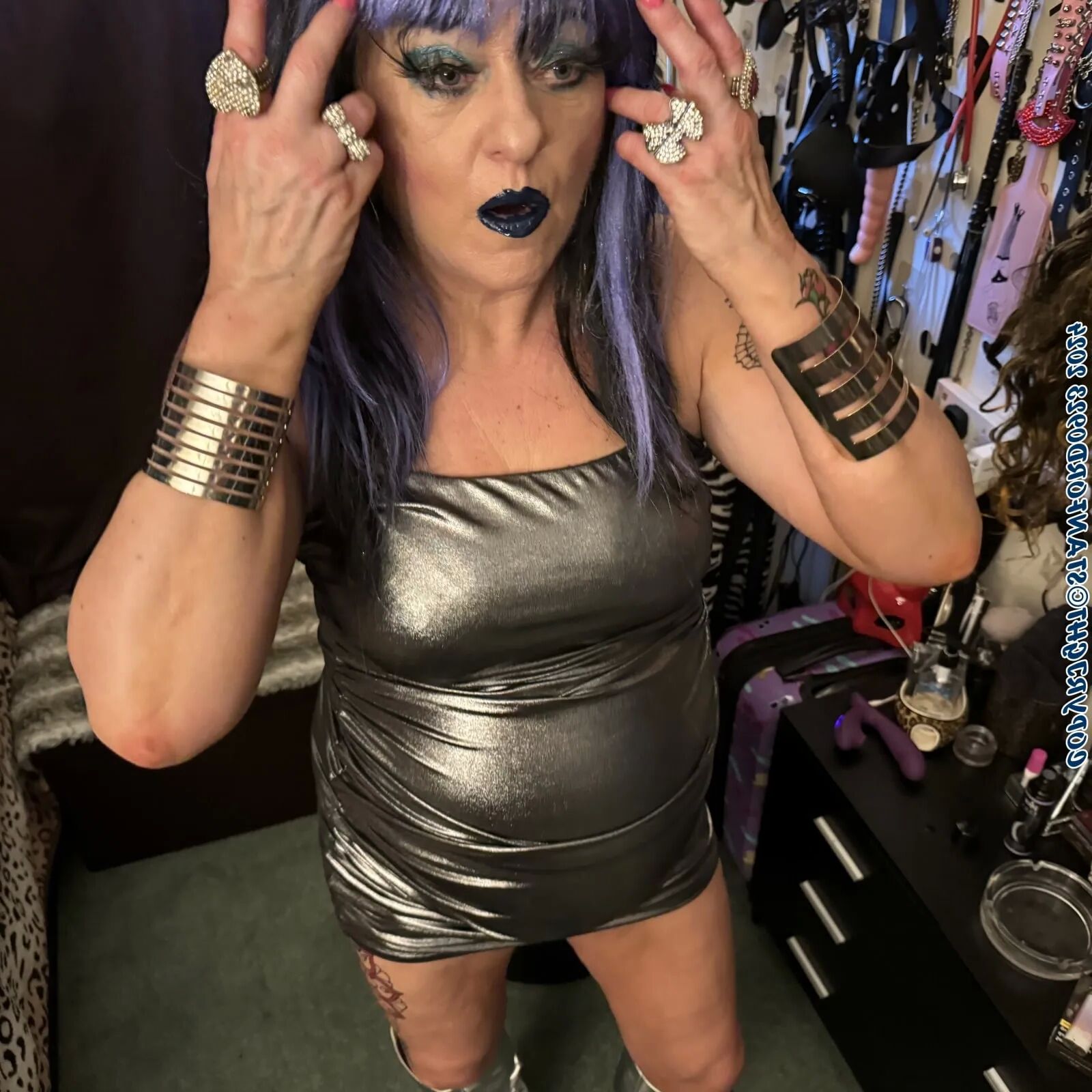 SHIRLEY TRASH MOM - 108 Pics