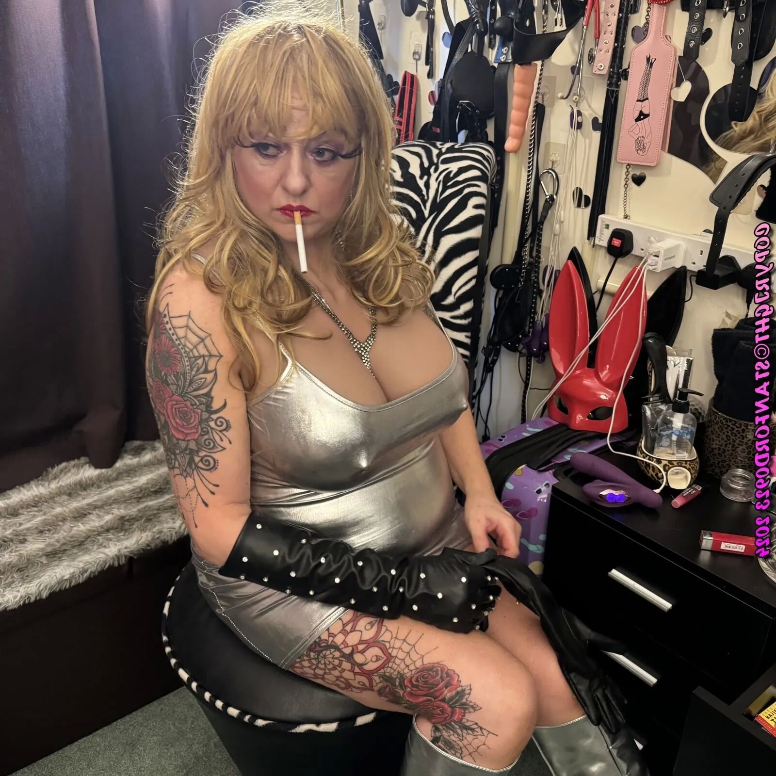 MOMMYS A DIRTY SLUT - 78 Pics