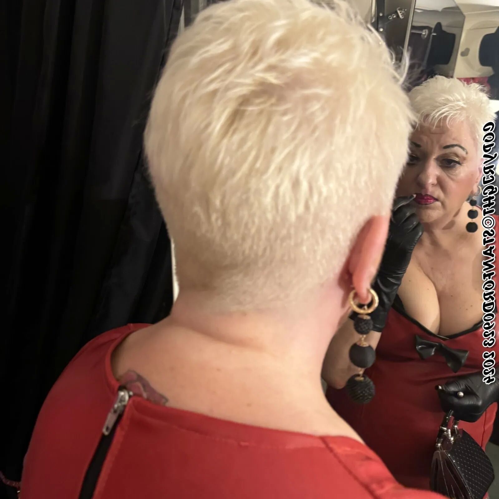 RUBBER WHORE SHIRLEY - 150 Pics