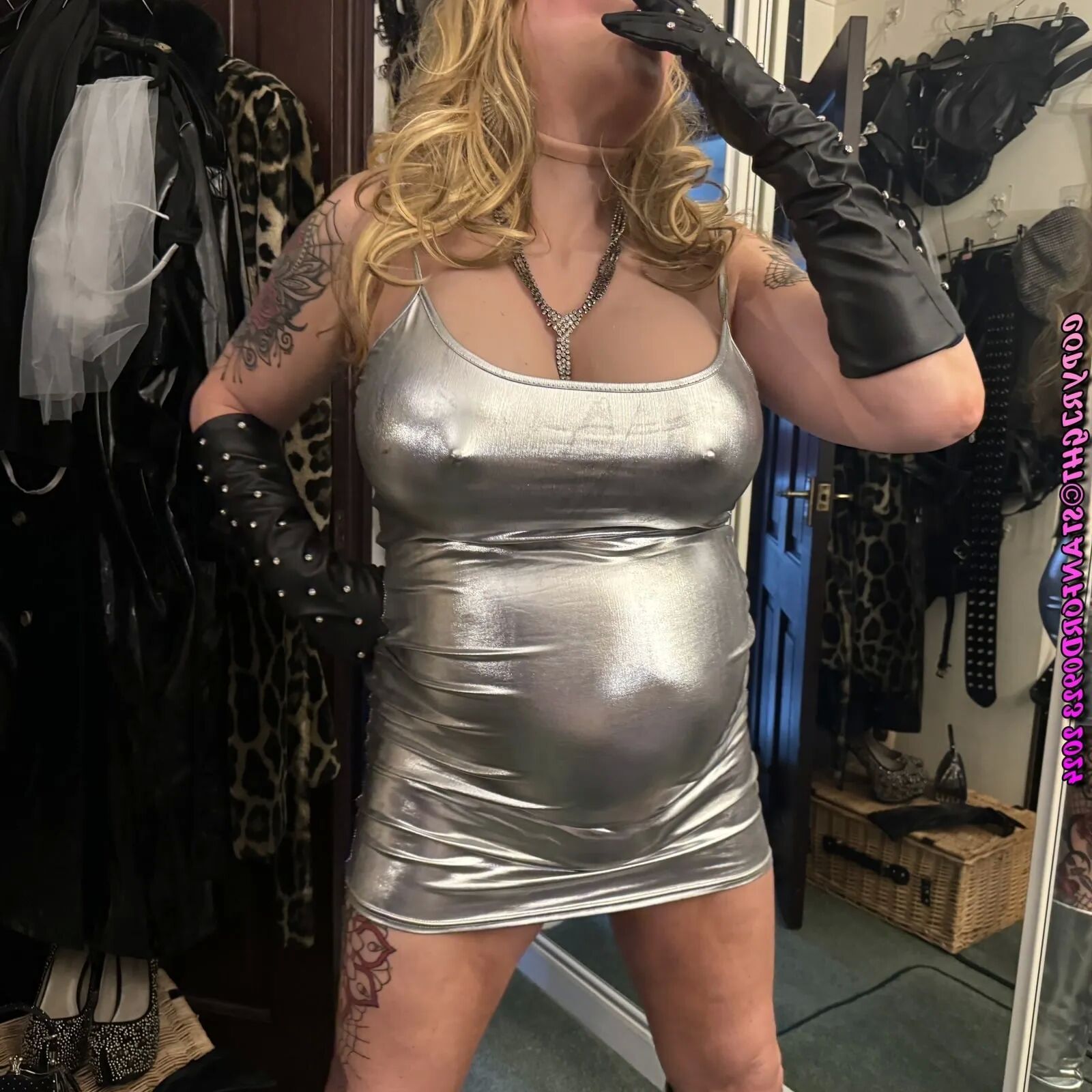 MOMMYS A DIRTY SLUT - 78 Pics