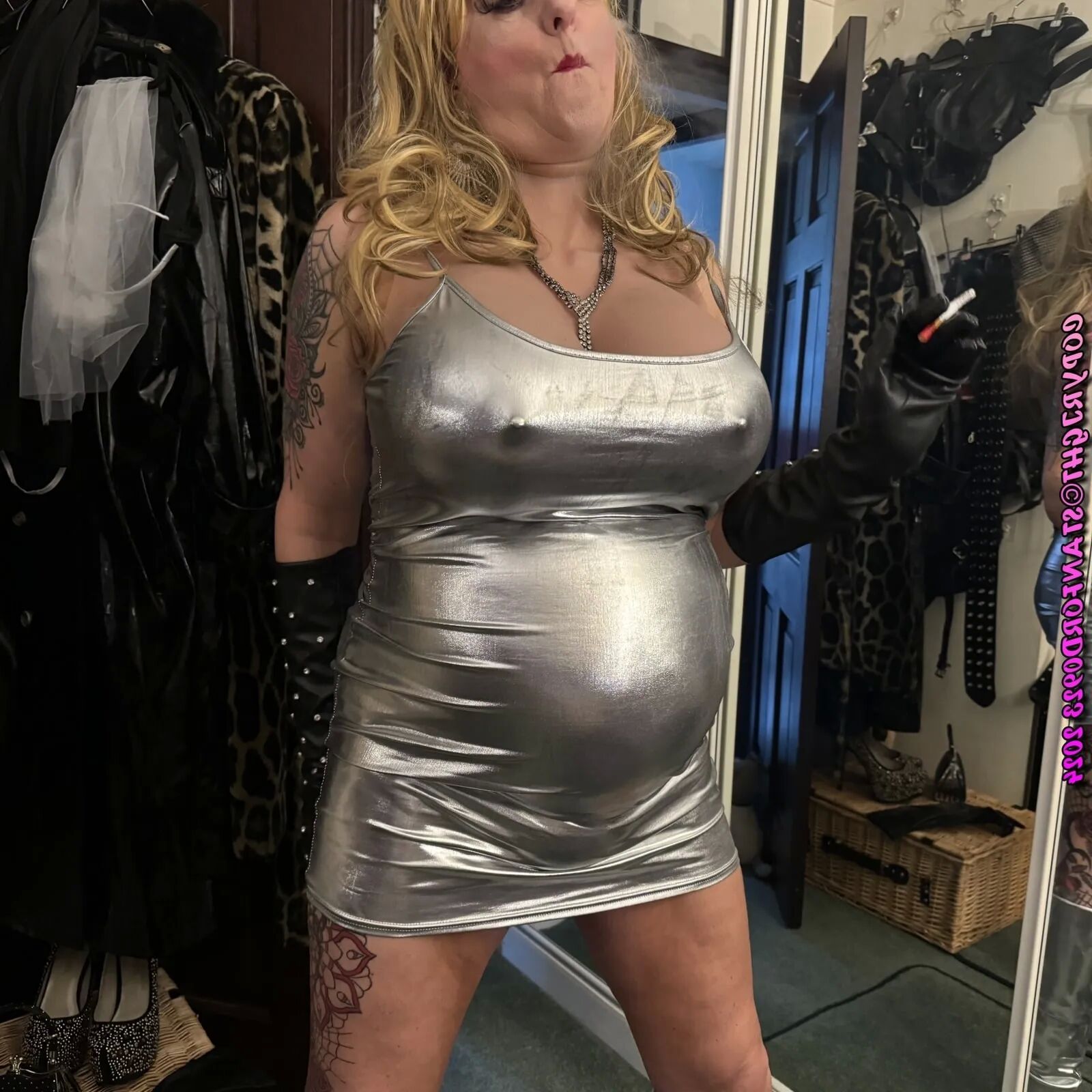 MOMMYS A DIRTY SLUT - 78 Pics
