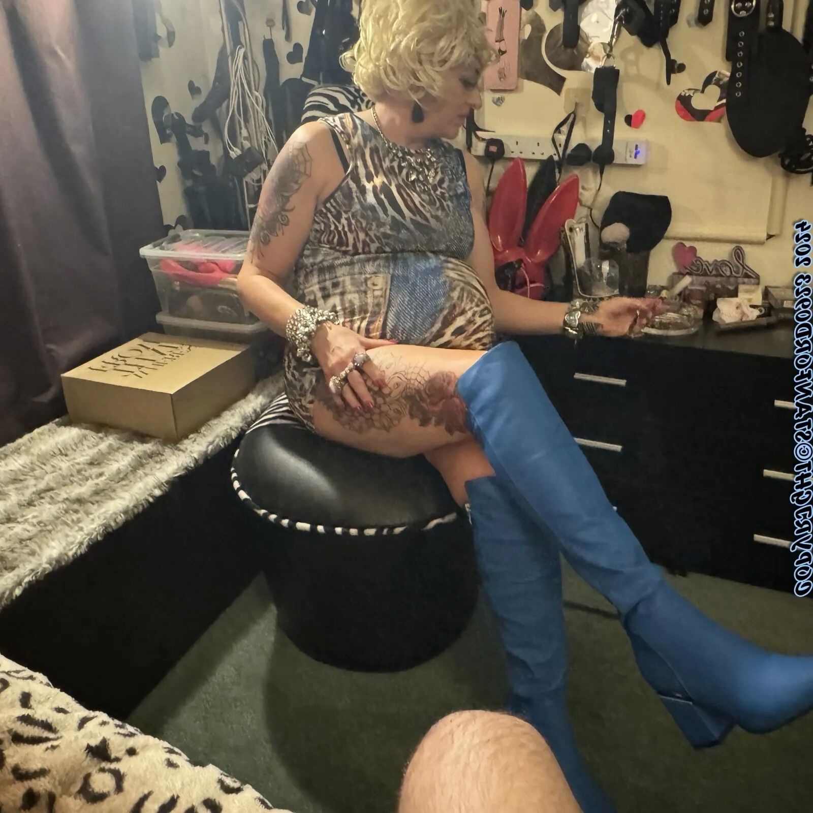 I LOVE JEAN PT 2 - 16 Pics