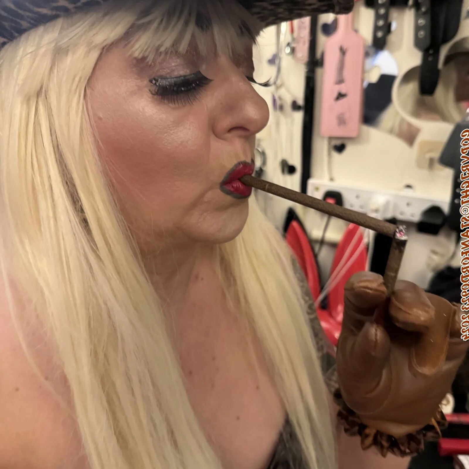LET OTHER MEN FUCK HER - 97 Pics