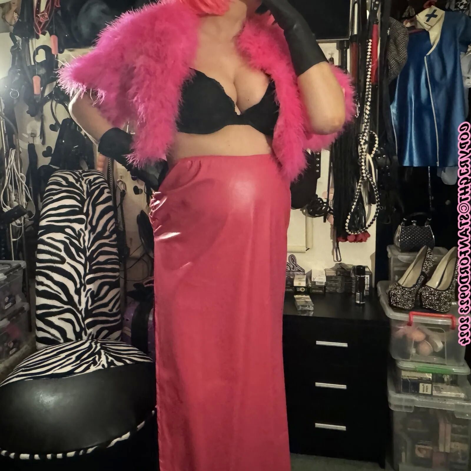 HOOKER BARBIE -SHIRLEY - 108 Pics