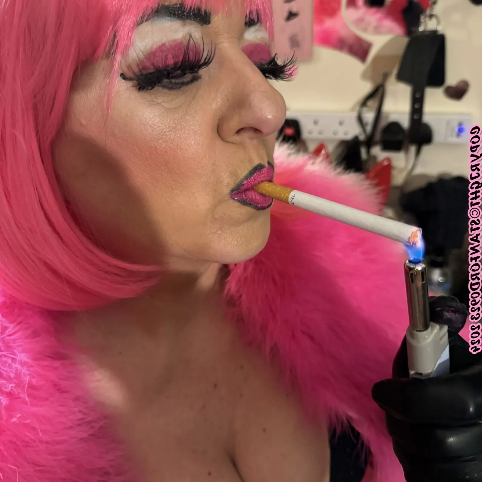 HOOKER BARBIE -SHIRLEY - 108 Pics