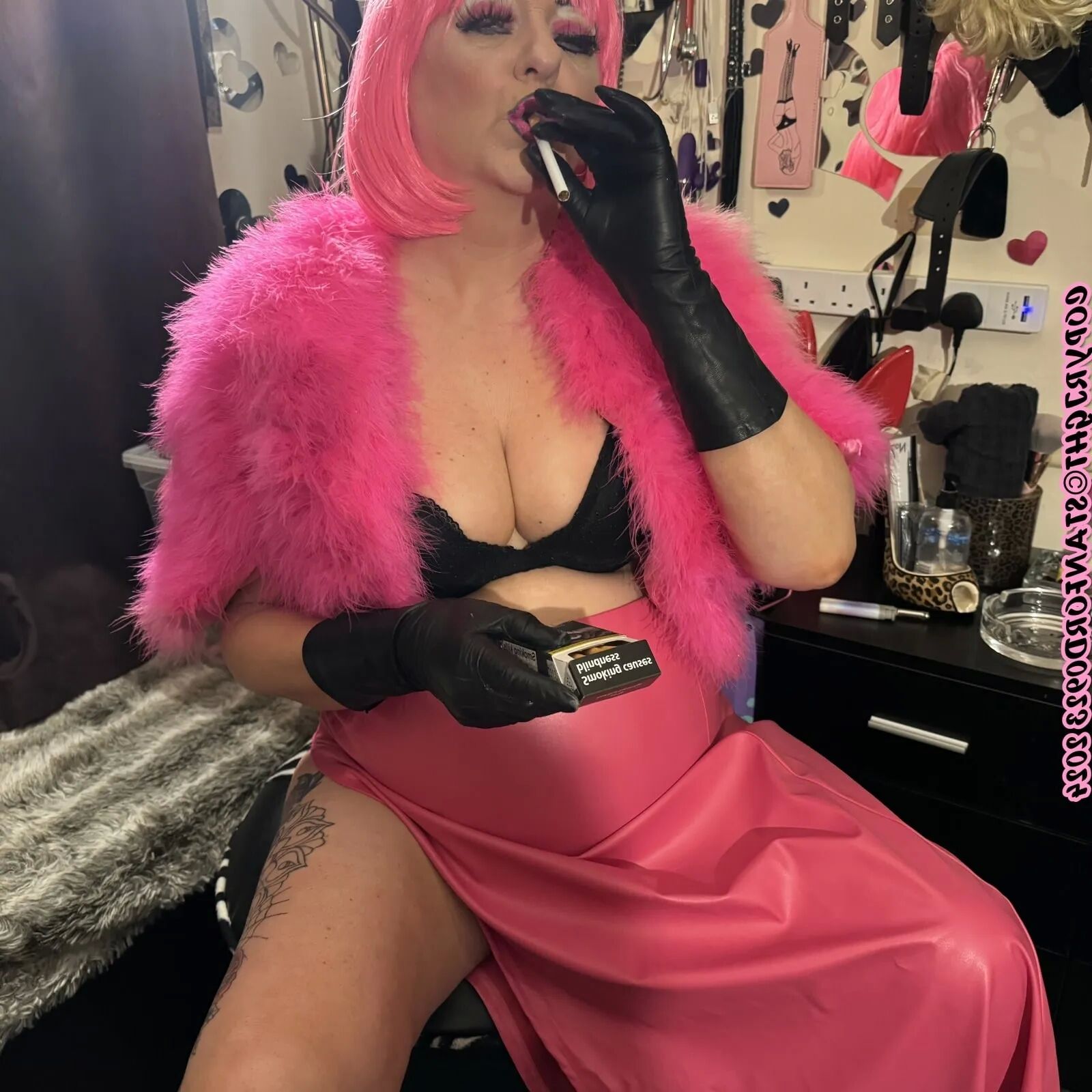 HOOKER BARBIE -SHIRLEY - 108 Pics