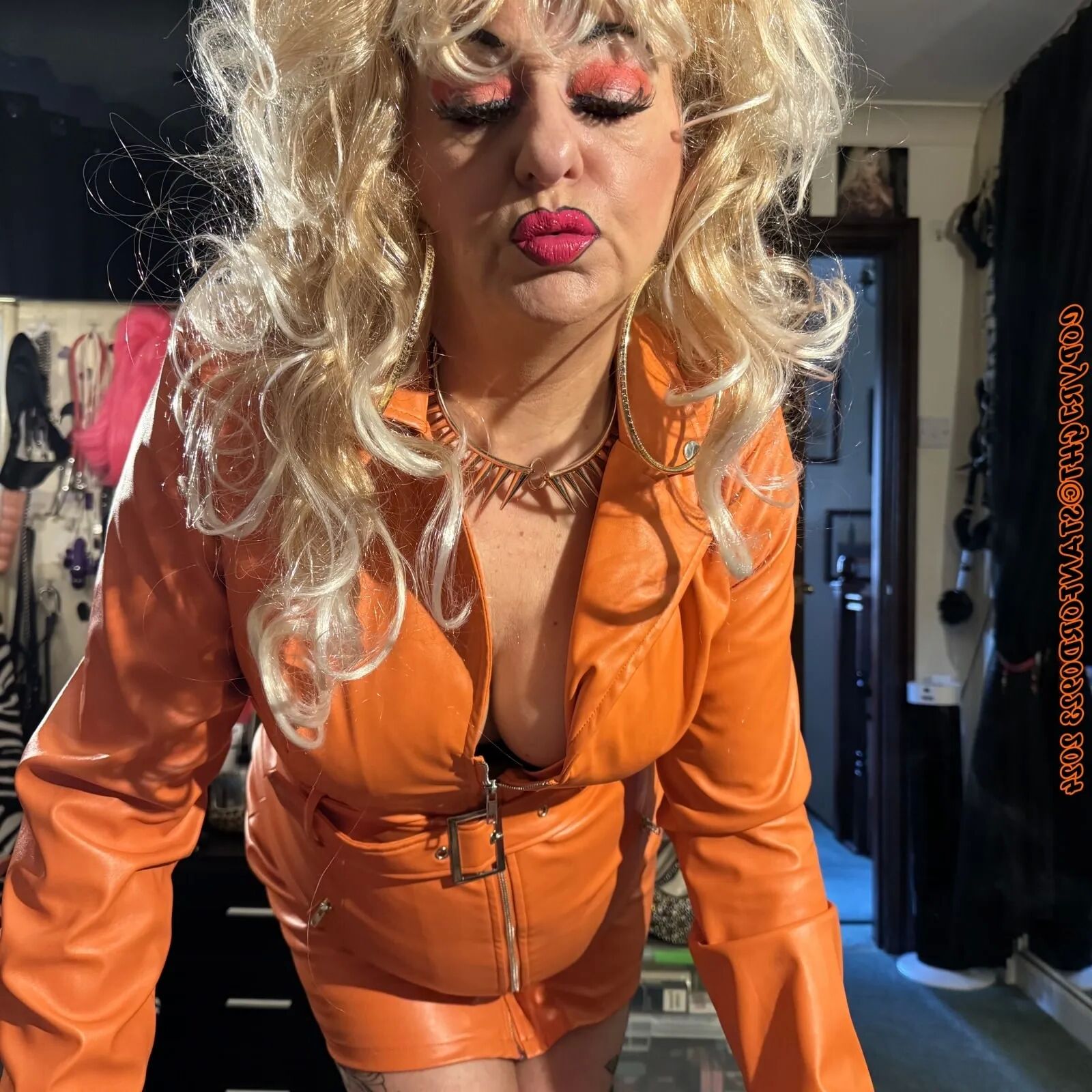 BE A SLUT I AM - 125 Pics