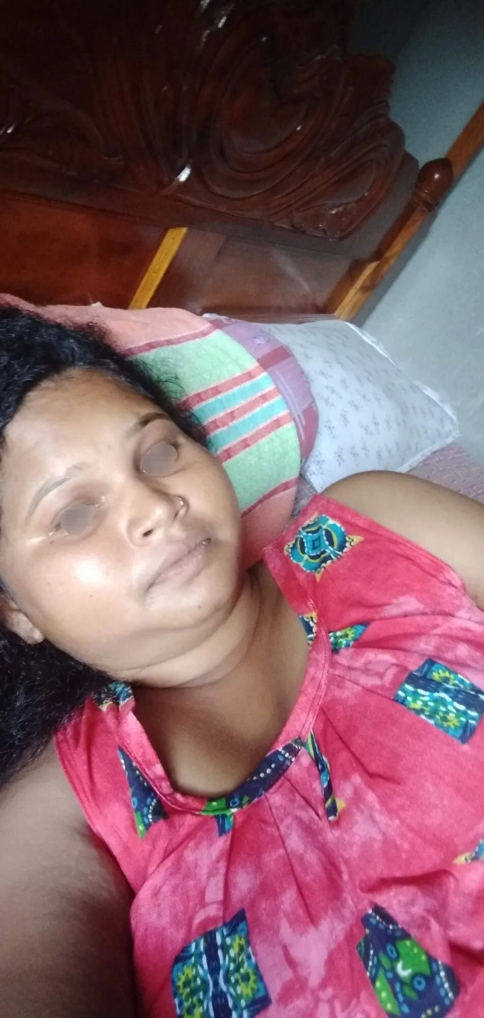 Sonali bhabhi selfie shoot - 21 Pics