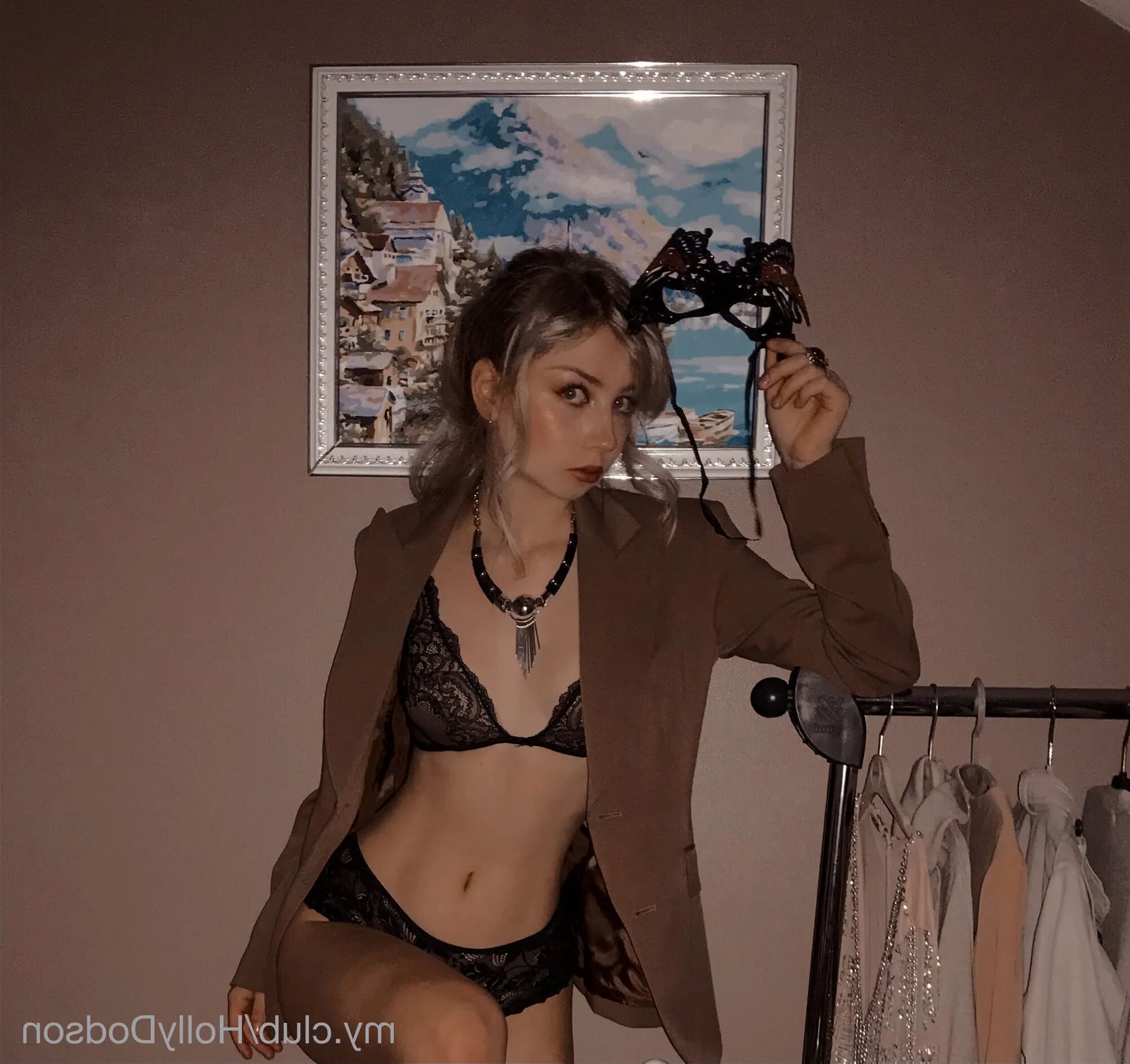 Gwen Free Photos - 24 Pics