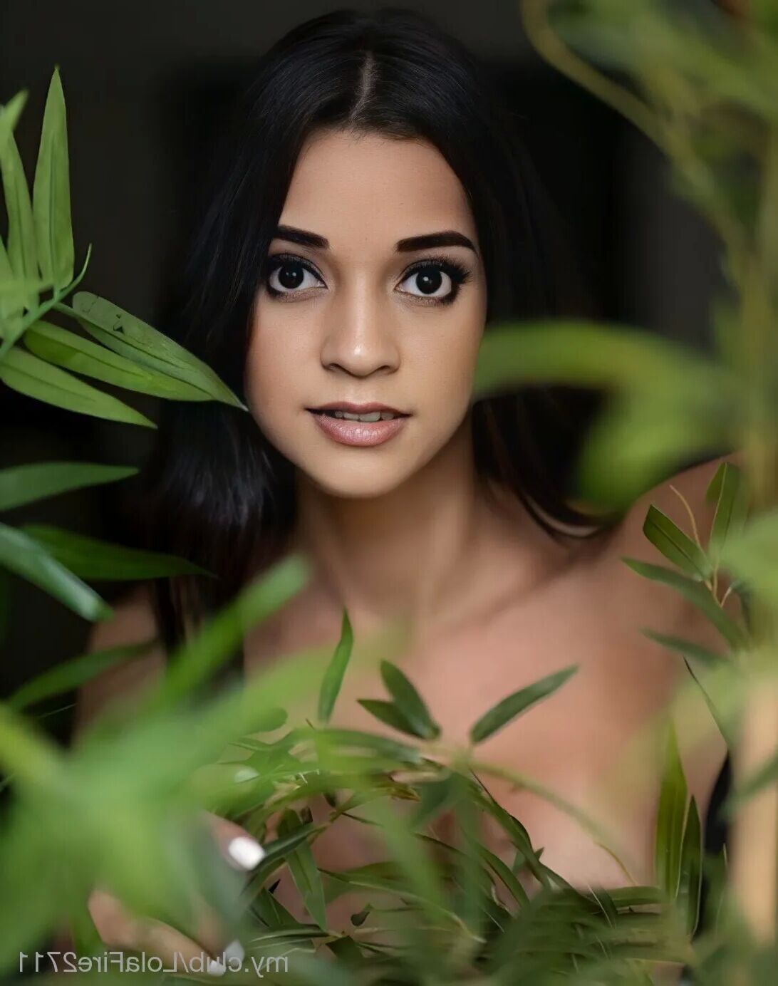 LolaFire2711 Free Photos - 8 Pics