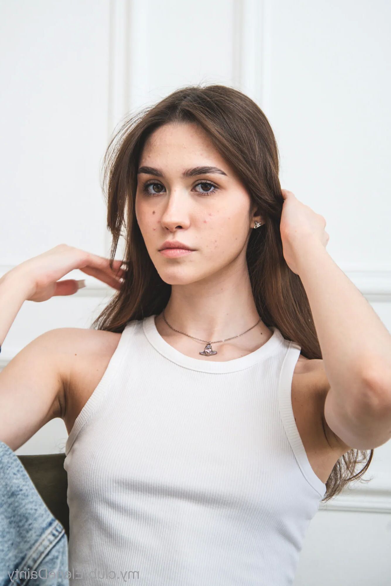 Becky Free Photos - 5 Pics