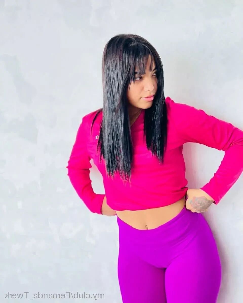 Fernanda Twerk Free Photos - 8 Pics