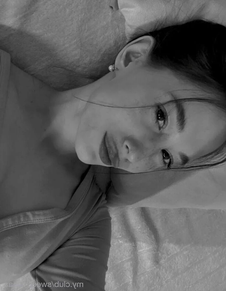 Lisa Free Photos - 9 Pics