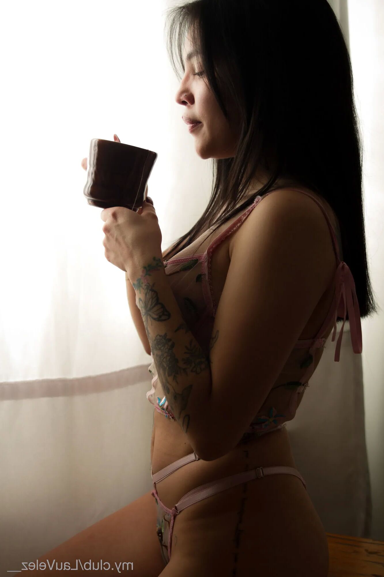 Lau Velez Free Photos - 8 Pics