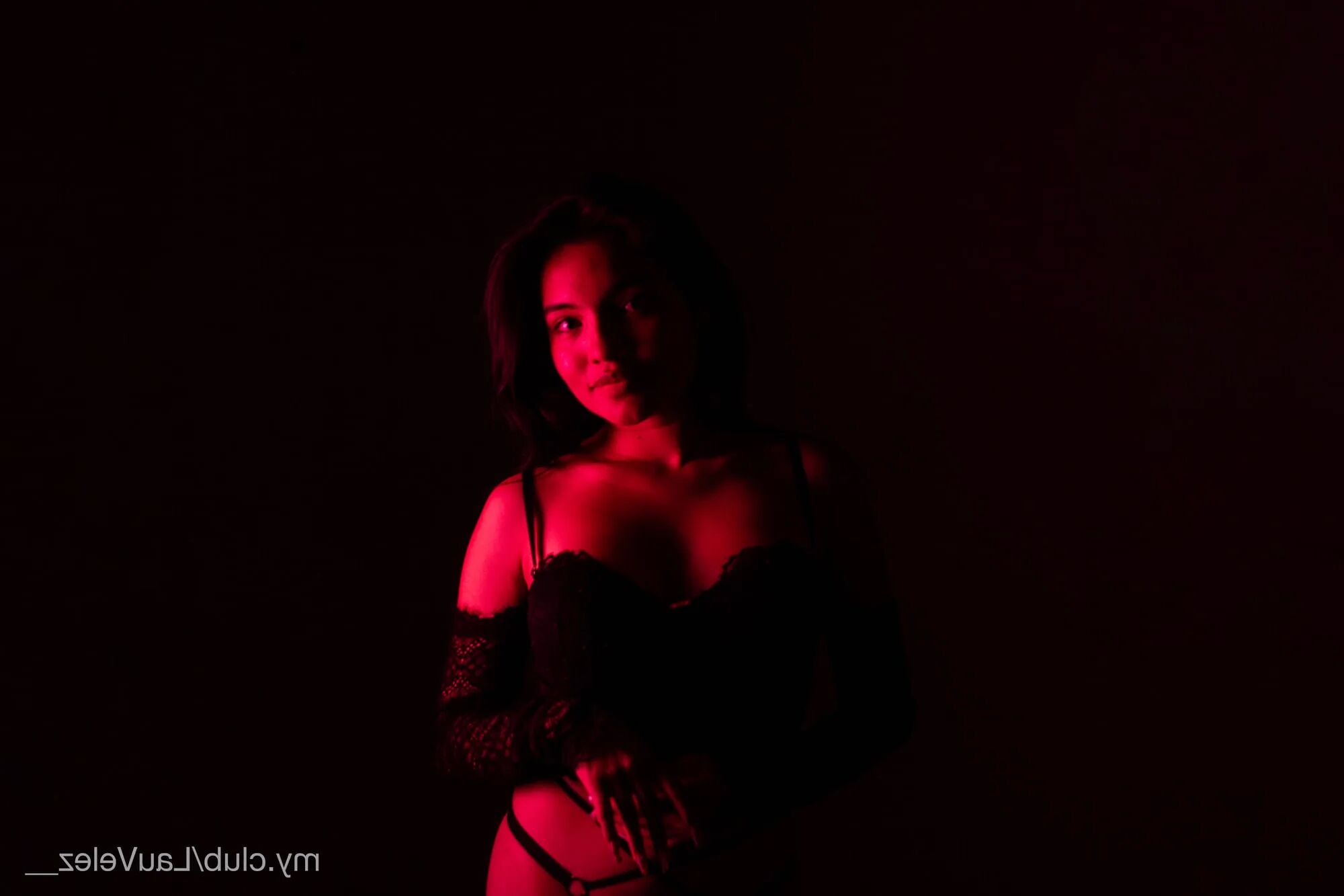 Lau Velez Free Photos - 8 Pics