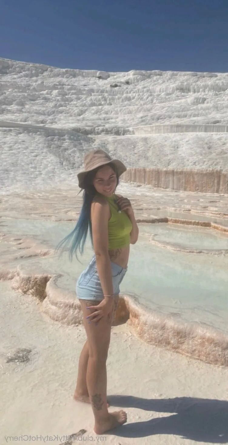 KittyKat Free Photos - 66 Pics