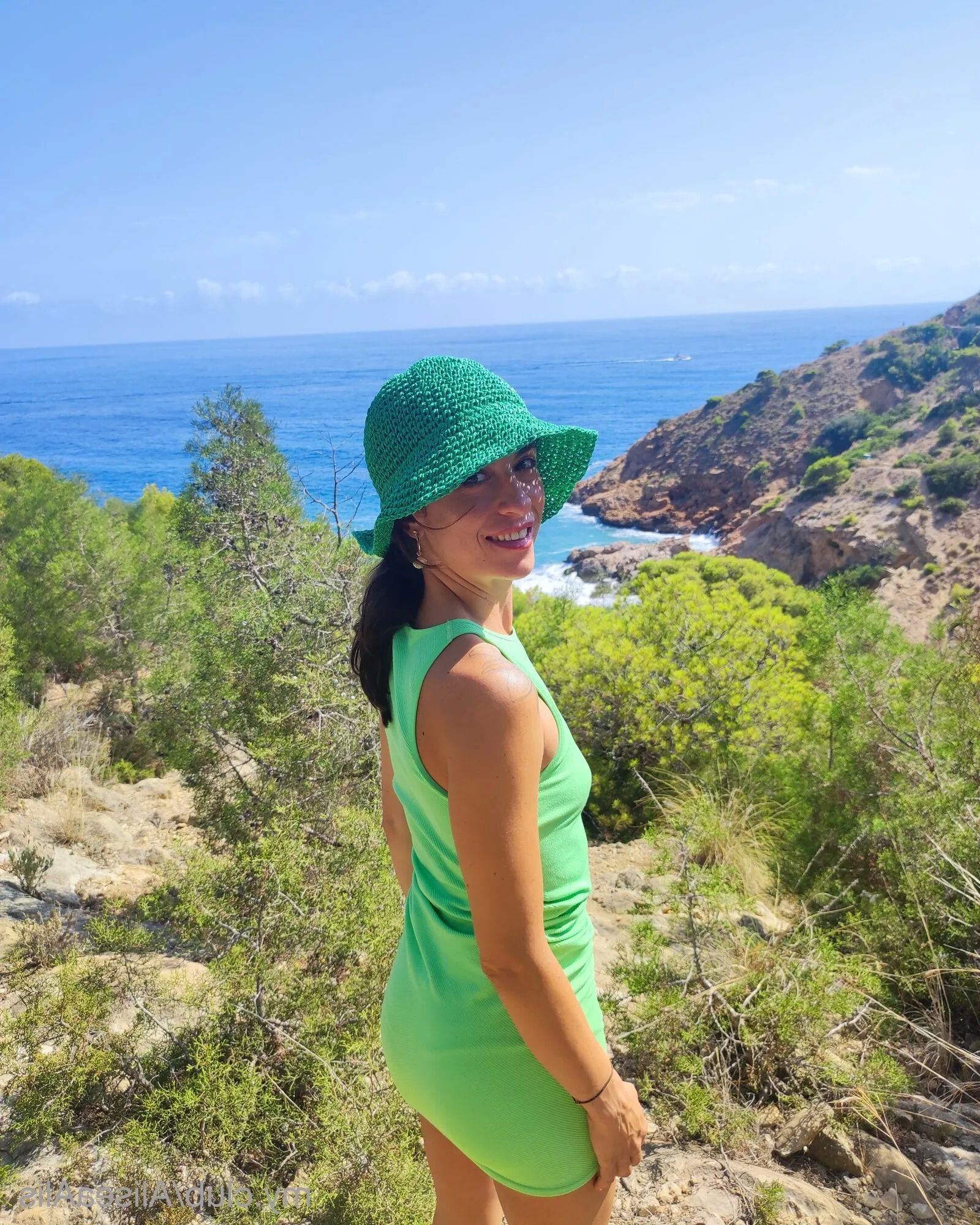 Alis Free Photos - 5 Pics