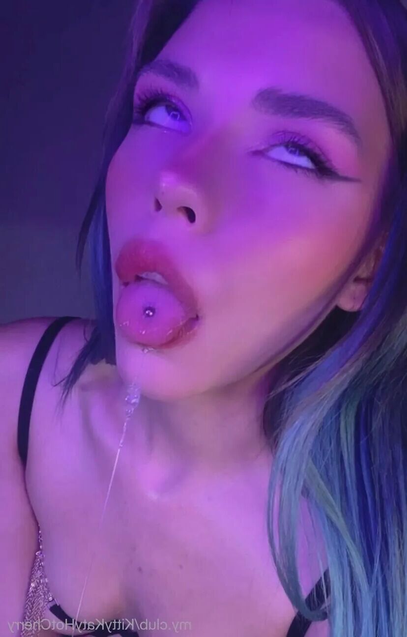 KittyKat Free Photos - 66 Pics