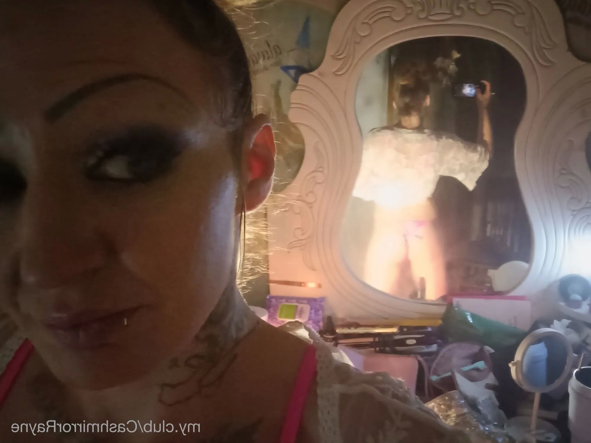 Cashmirror Free Photos - 6 Pics