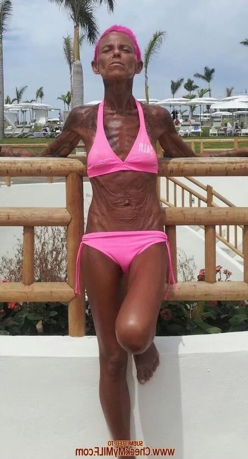 Check My MILF Hot on on the beach - 11 Pics
