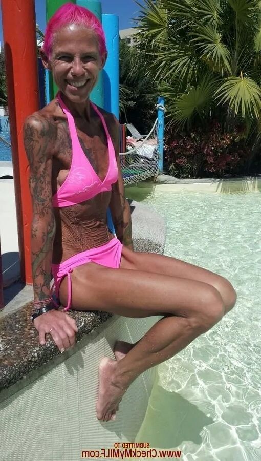 Check My MILF Hot on on the beach - 11 Pics
