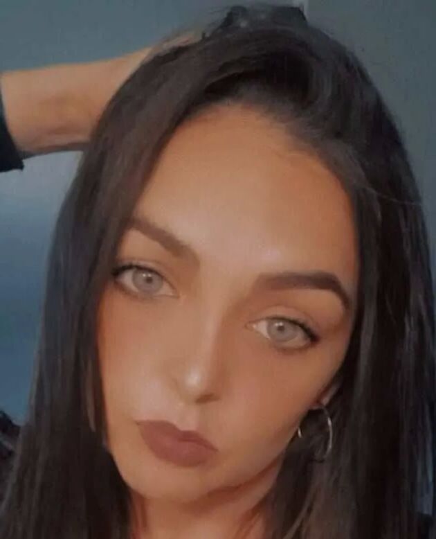 Wifey - 5 Pics
