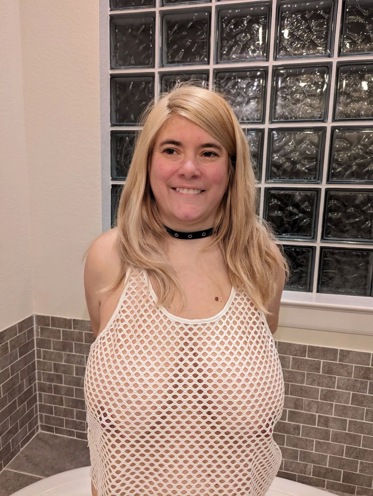 Big Tits Oiled Up - 11 Pics