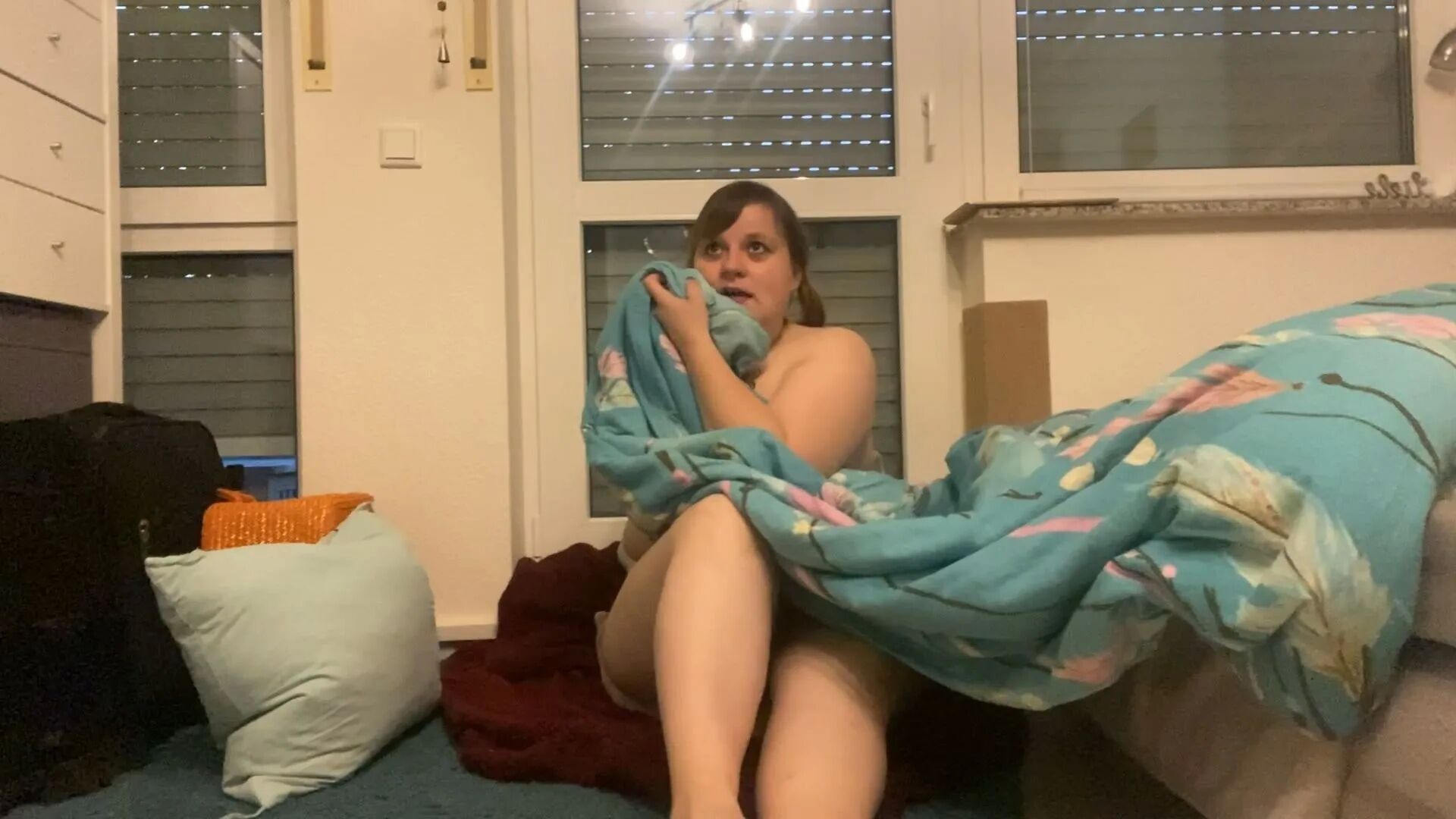 Random Video Previews - 6 Pics