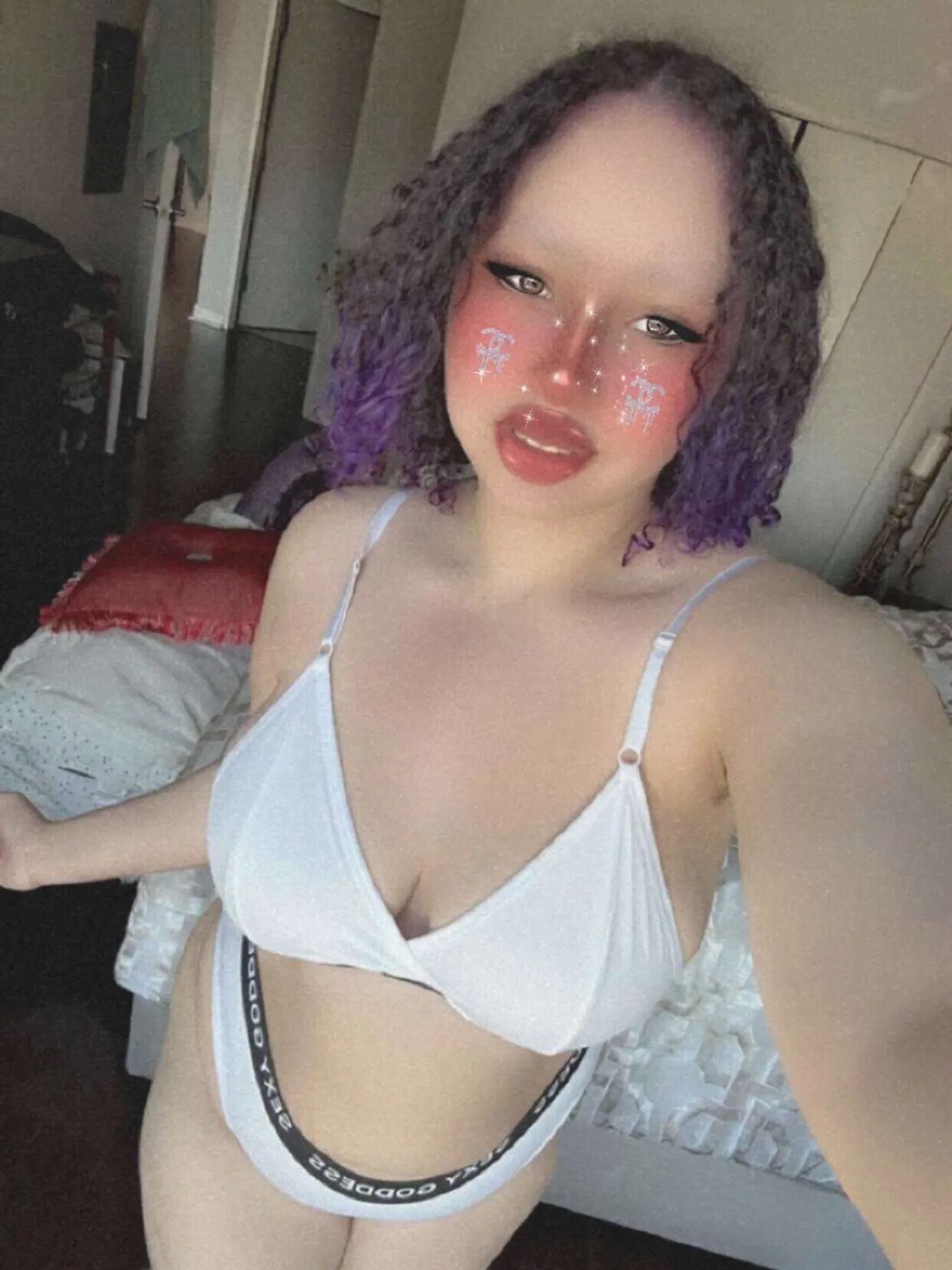 Big Titty Egirl Aamira Ardalan - 6 Pics
