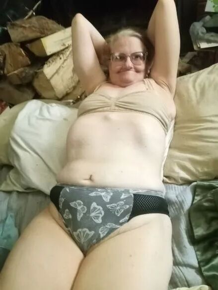 Lilac's sexies. - 5 Pics